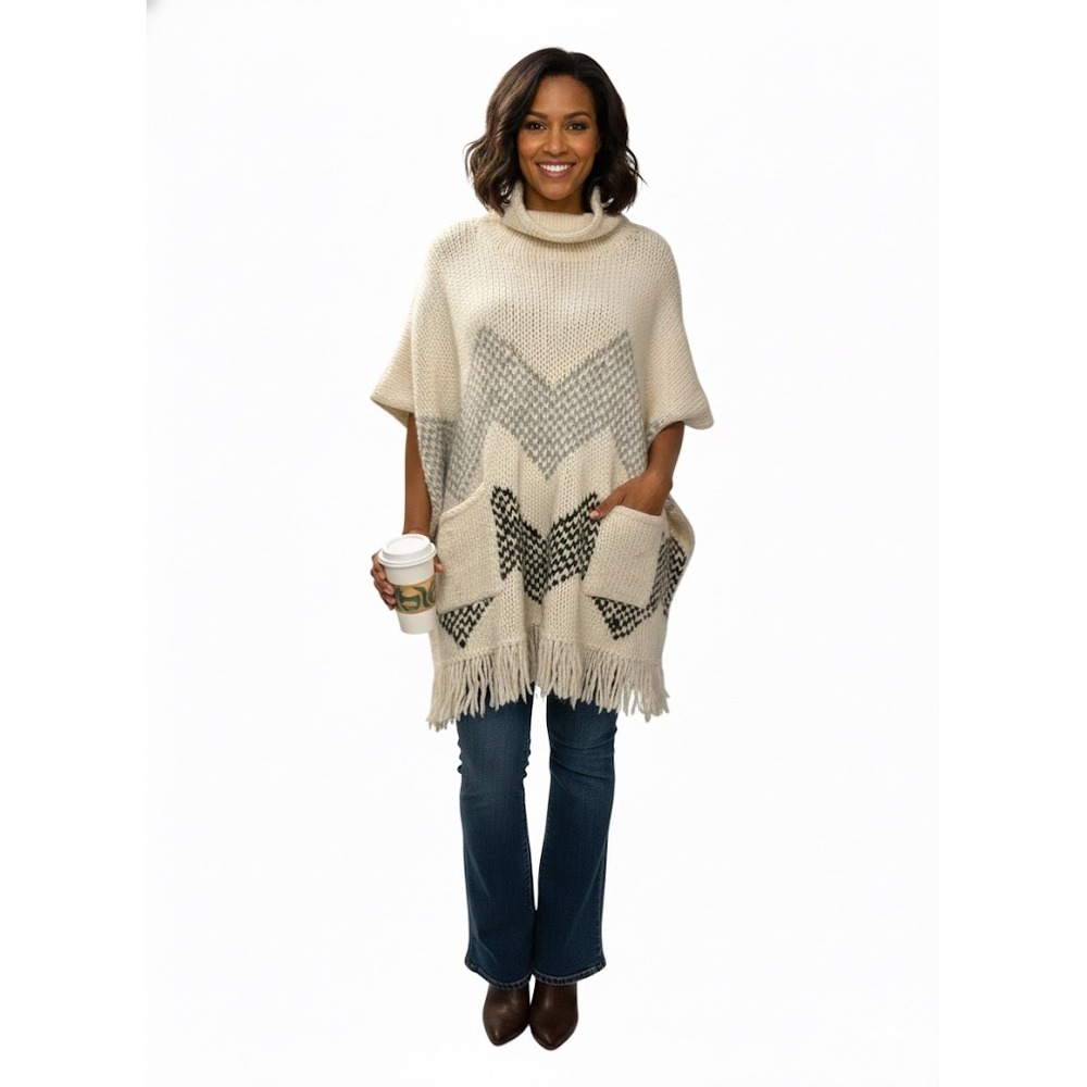 Elizabeth and James Oversized Knit Fringe Poncho Cape O/S Cream Chevron